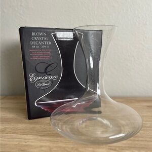 NIB Luigi Bormioli Esperienze 88 Ounce Glass Decanter